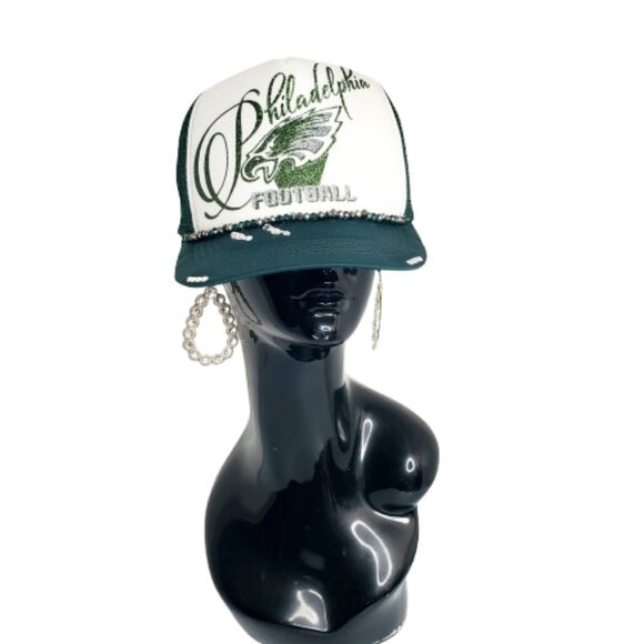 Philadelphia Football Green & Wht Fitted Adj. Cap Beads,Shiny Ltrg & Swark Cry. - Picture 2 of 7